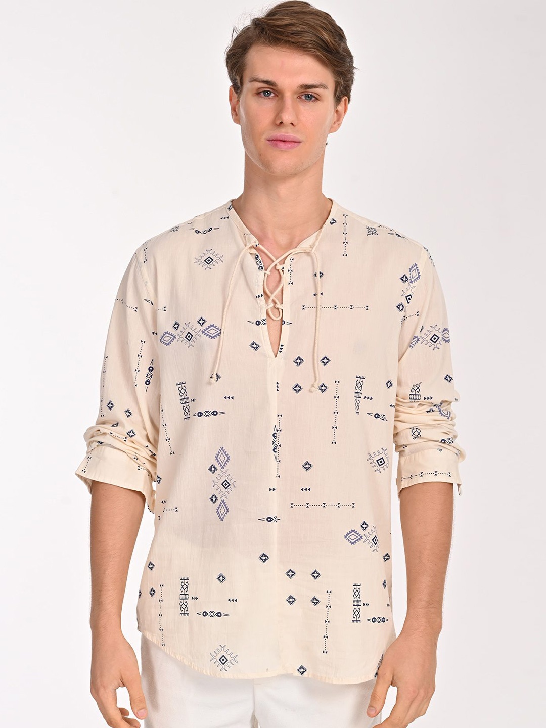 

POE Men Smart Slim Fit Opaque Printed Casual Shirt, Navy blue