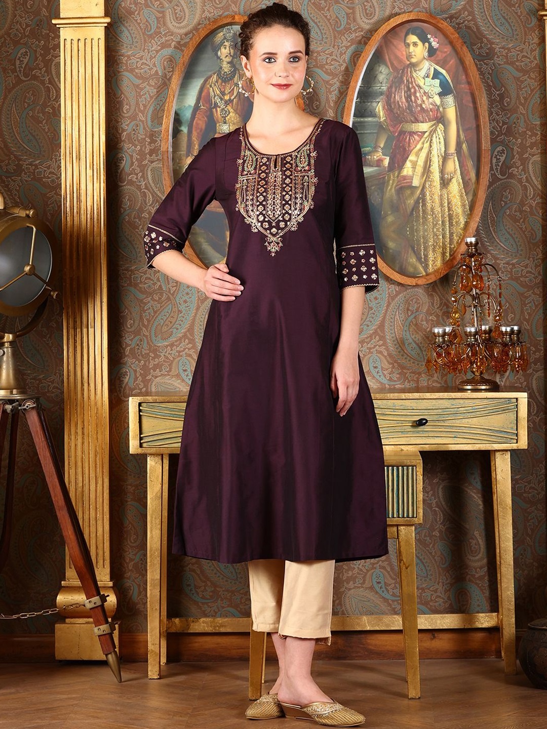 

W Women Ethnic Motifs Embroidered Flared Sleeves Kurta, Red