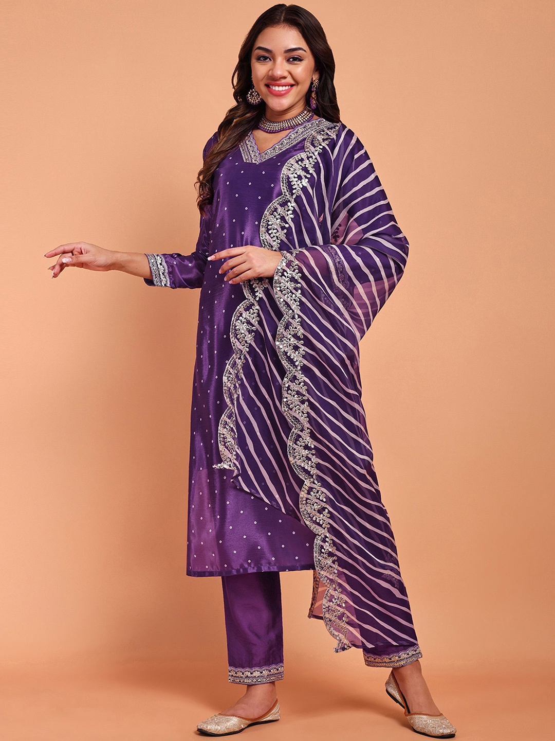 

DISHWA FASHION Bandhani Printed Straight Sequinned Kurta with Trousers & Dupatta, Purple