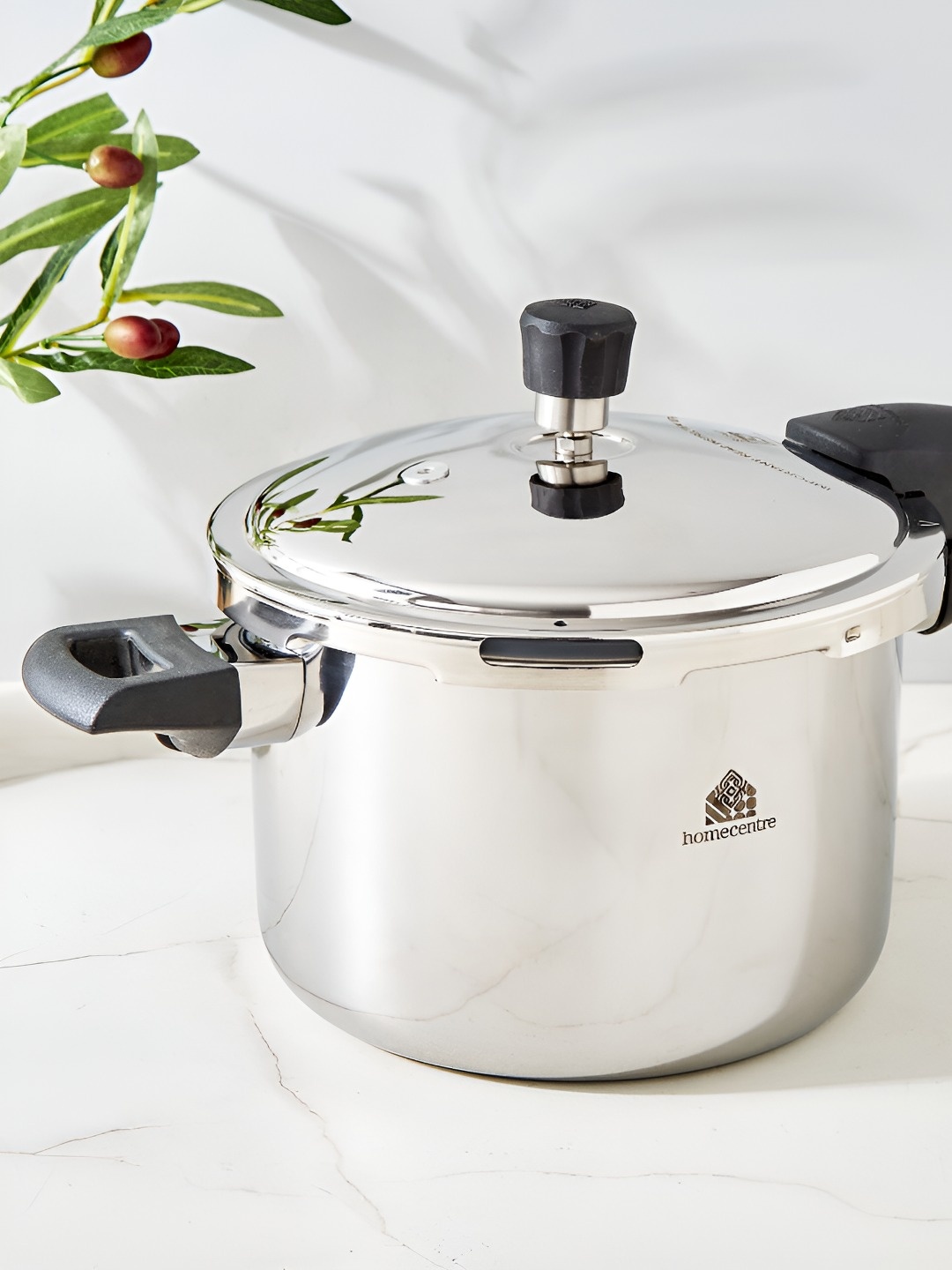 

Home Centre Silver-Toned Stainless Steel Pressure Cooker 5L