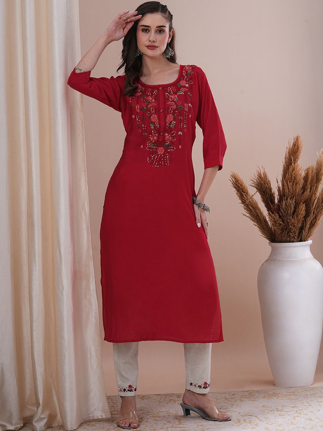 

FASHOR Women Floral Embroidered Regular Sequinned Kurta with Trousers, Red