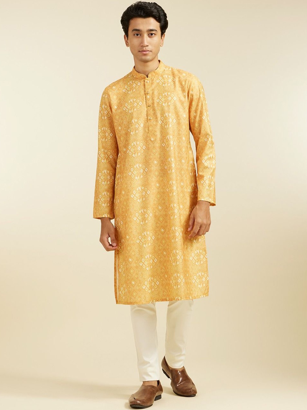 

Diwas by Manyavar Ethnic Motifs Printed Mandarin Collar Straight Kurta, Mustard