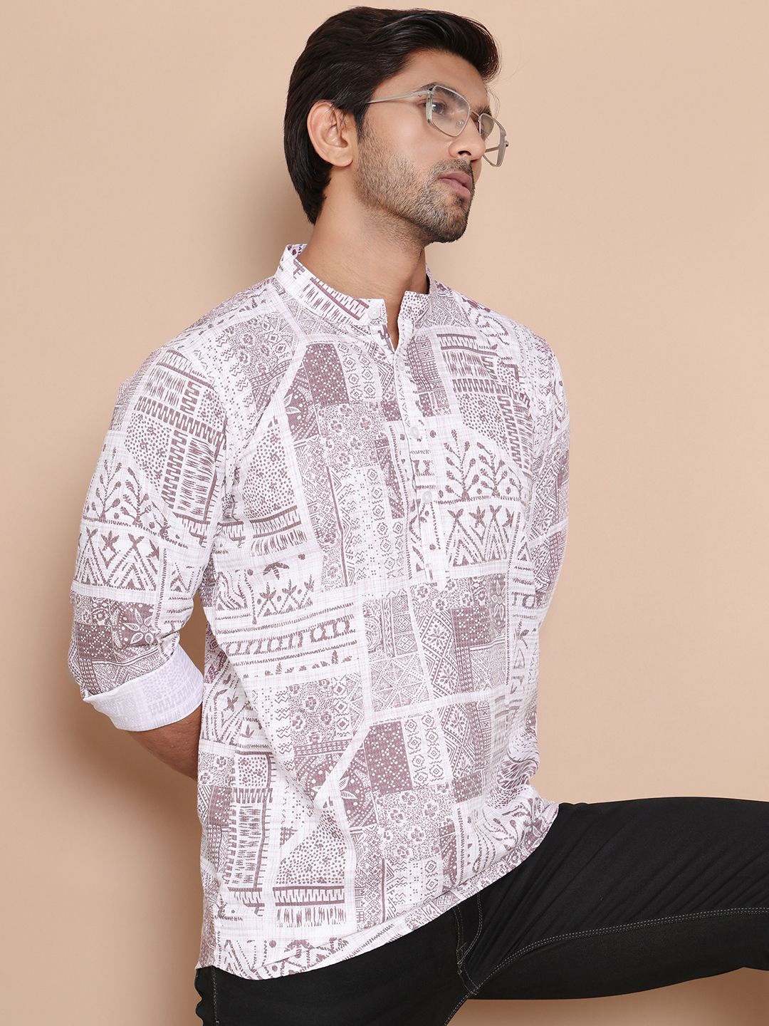 

Jompers Men Geometric Printed Kurta, Brown