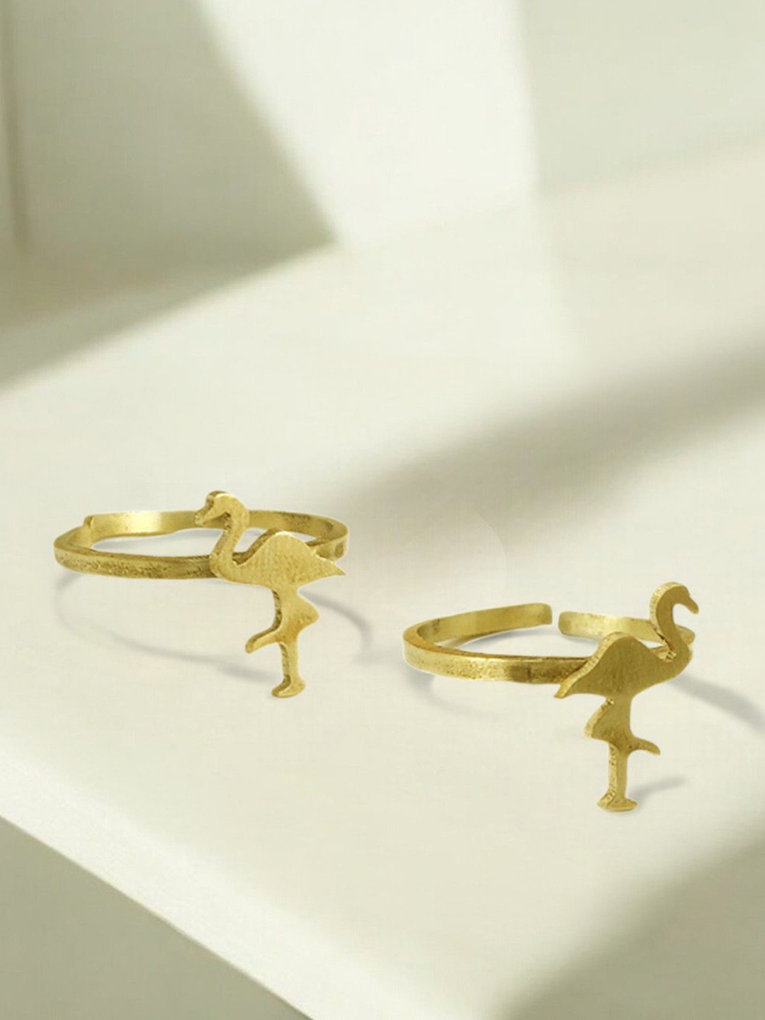 

Goldnera Flamingo Bird Ethnic Toe Rings, Gold