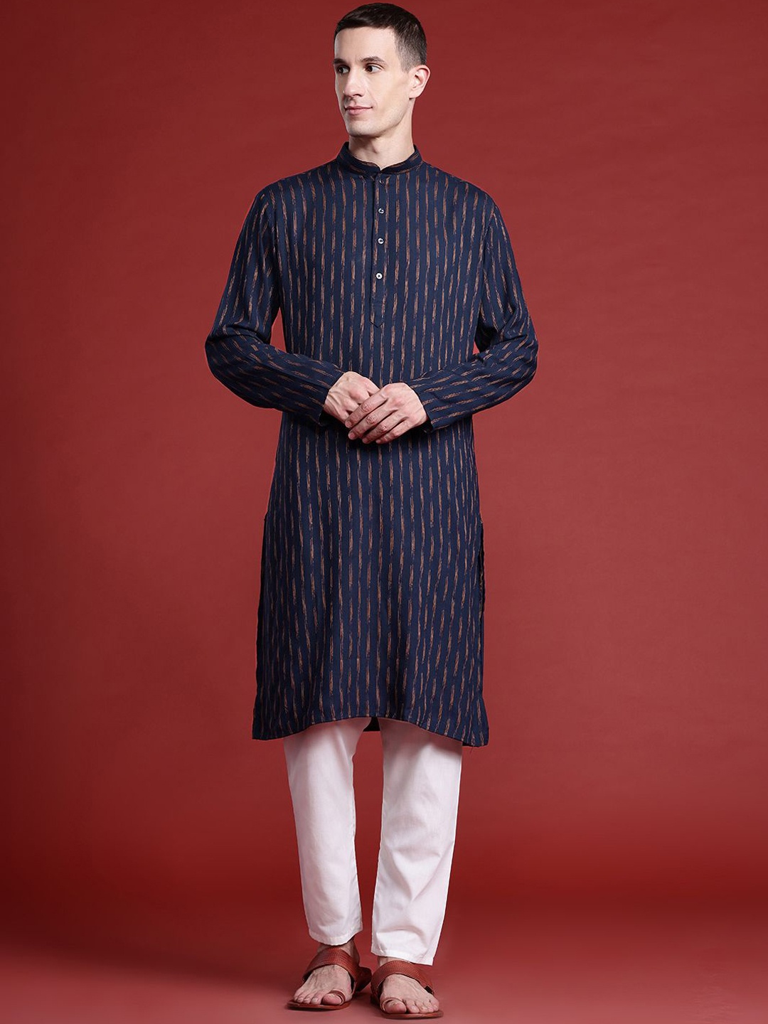 

MANQ Striped Mandarin Collar Pure Cotton Straight Kurta, Navy blue