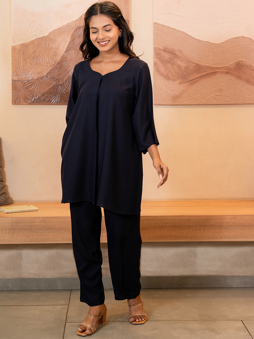 

GULABOSITABO Women Sweetheart A-Line Solid Co-ords, Navy blue