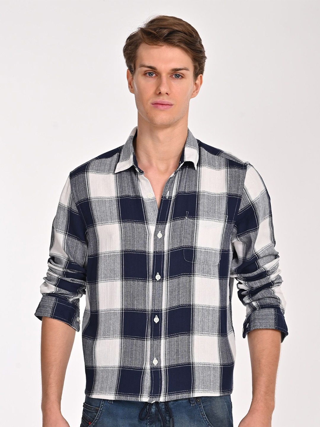 

POE Men Smart Slim Fit Opaque Checked Casual Shirt, Navy blue
