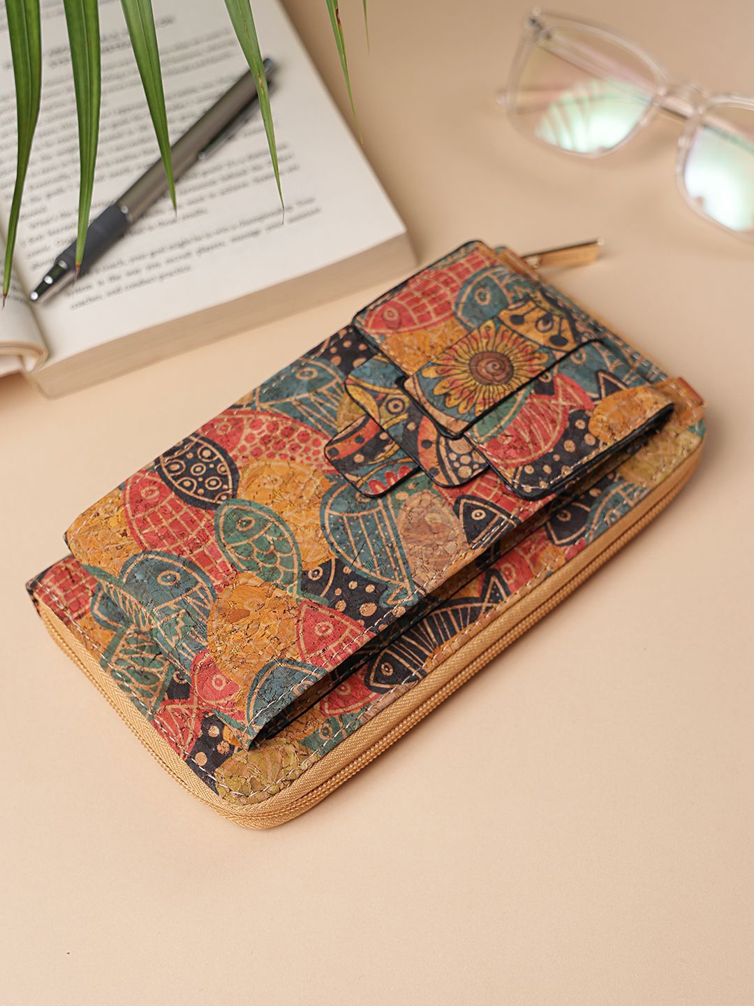 

SAZARA Printed Shoulder Strap Clutch, Red