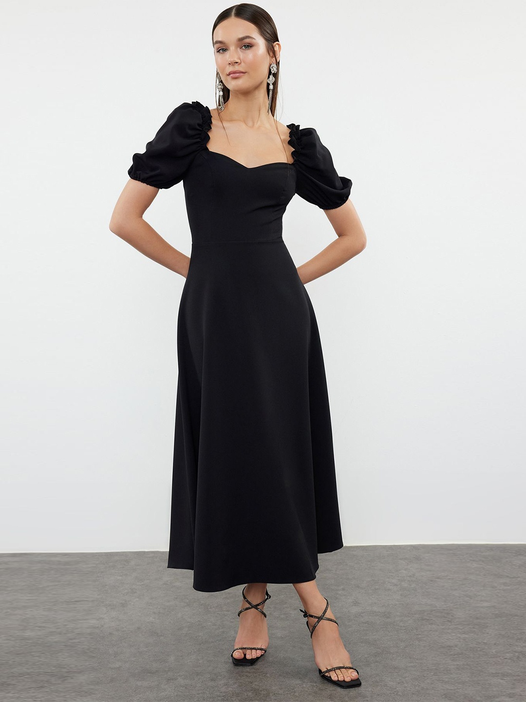 

Trendyol Puff Sleeve Fit & Flare Maxi Dress, Na