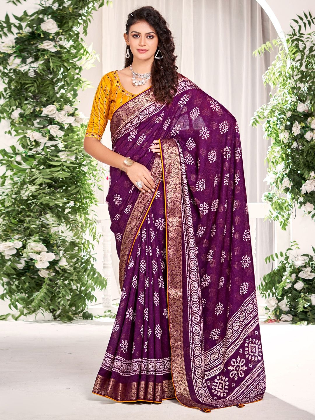 

Saree mall Ethnic Motifs Printed Sarees With Zari Border, Magenta