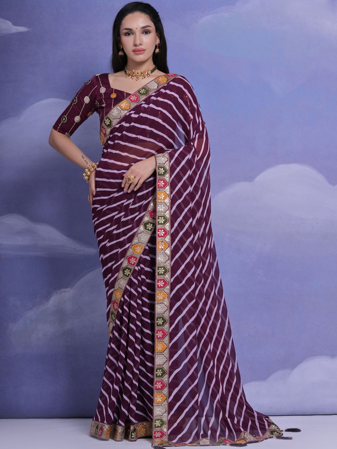 

Mitera Leheriya Sequinned Printed Saree, Purple