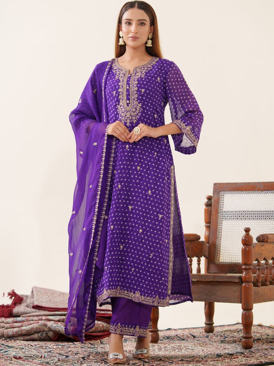 

House of Pataudi Floral Embroidered Organza Straight Kurta With Trousers & Dupatta, Purple