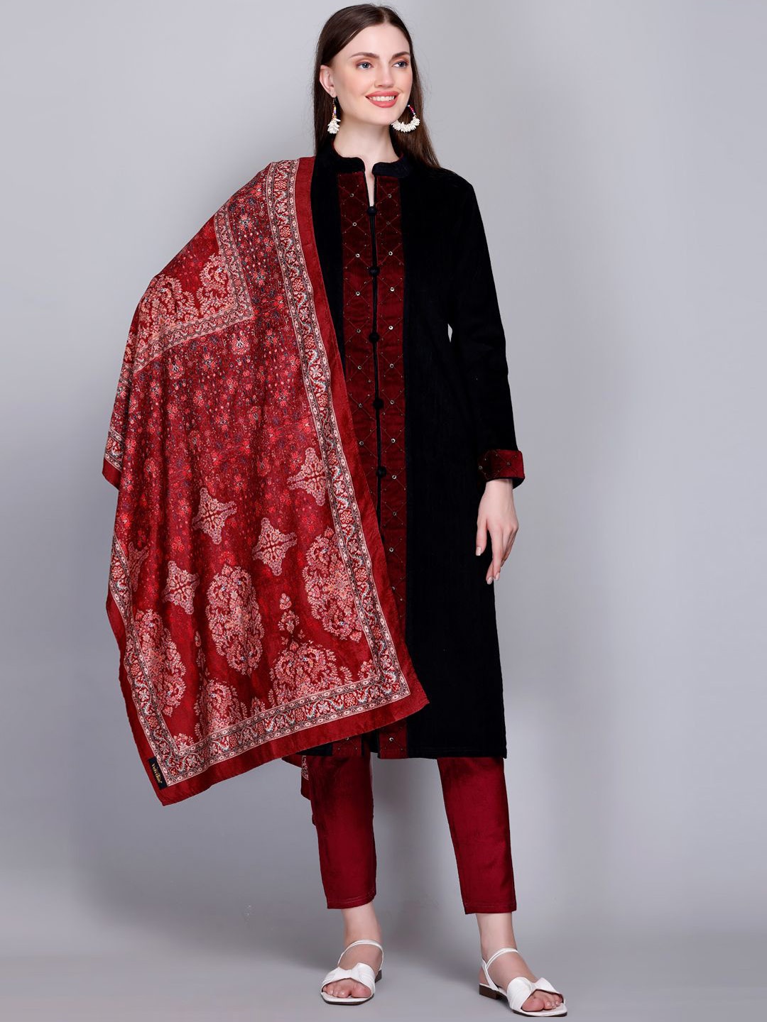 

Trooika Velvet Straight Kurta with Trousers & With Dupatta, Black