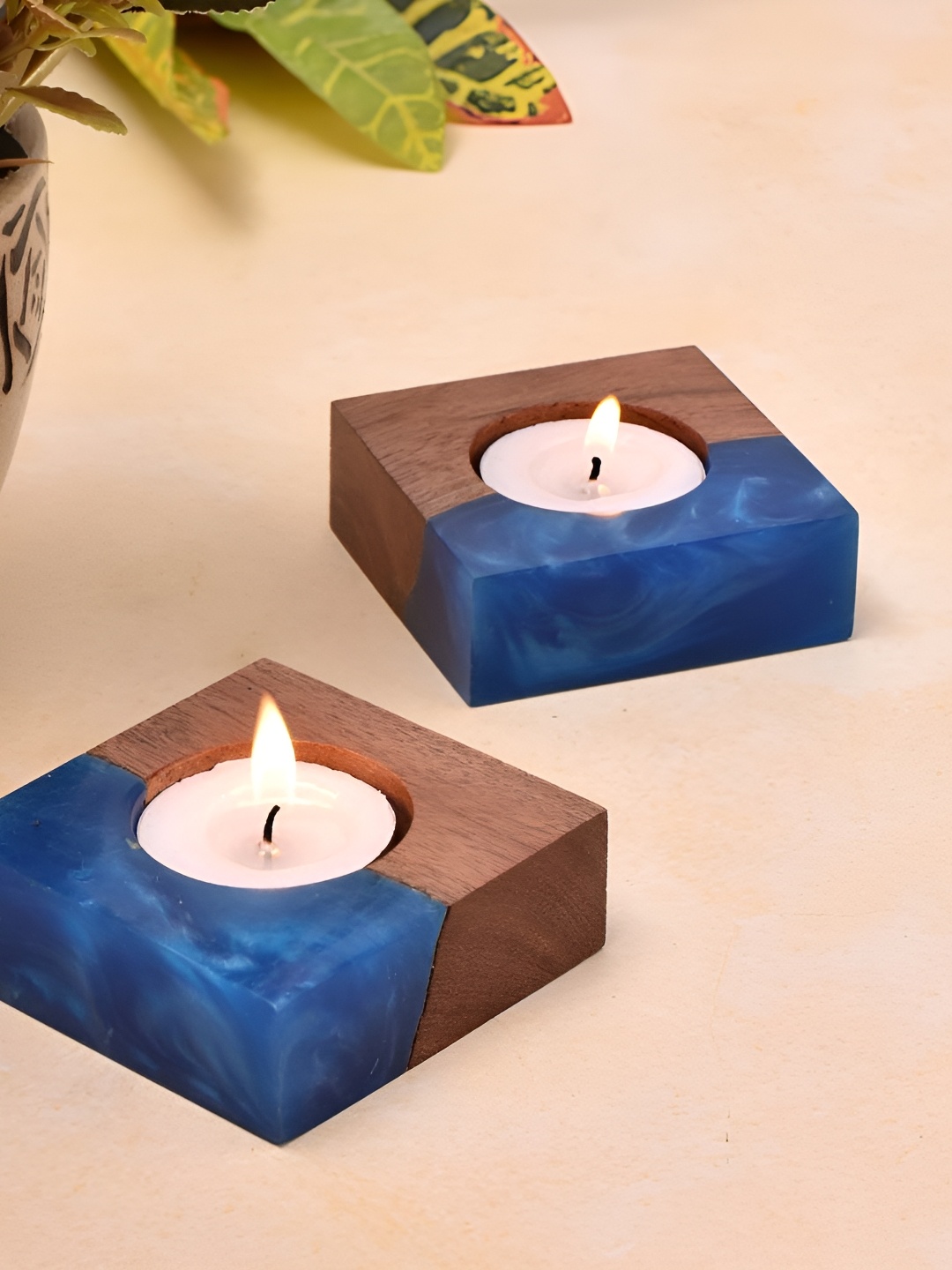 

Indianshelf Blue & Brown 2 Pieces Wood Candle Holder
