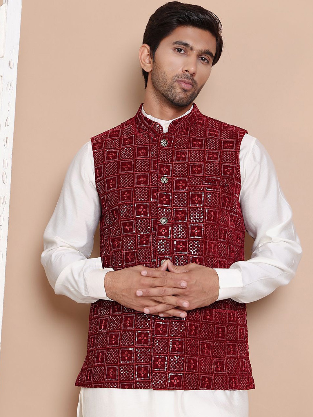 

Anouk Sequins Velvet Nehru Jacket, Maroon