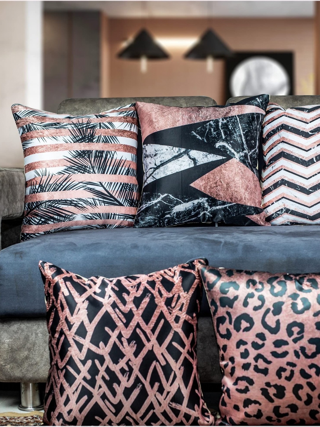 

Vendola Pink & White 5 Pieces Geometric Square Cushion Covers
