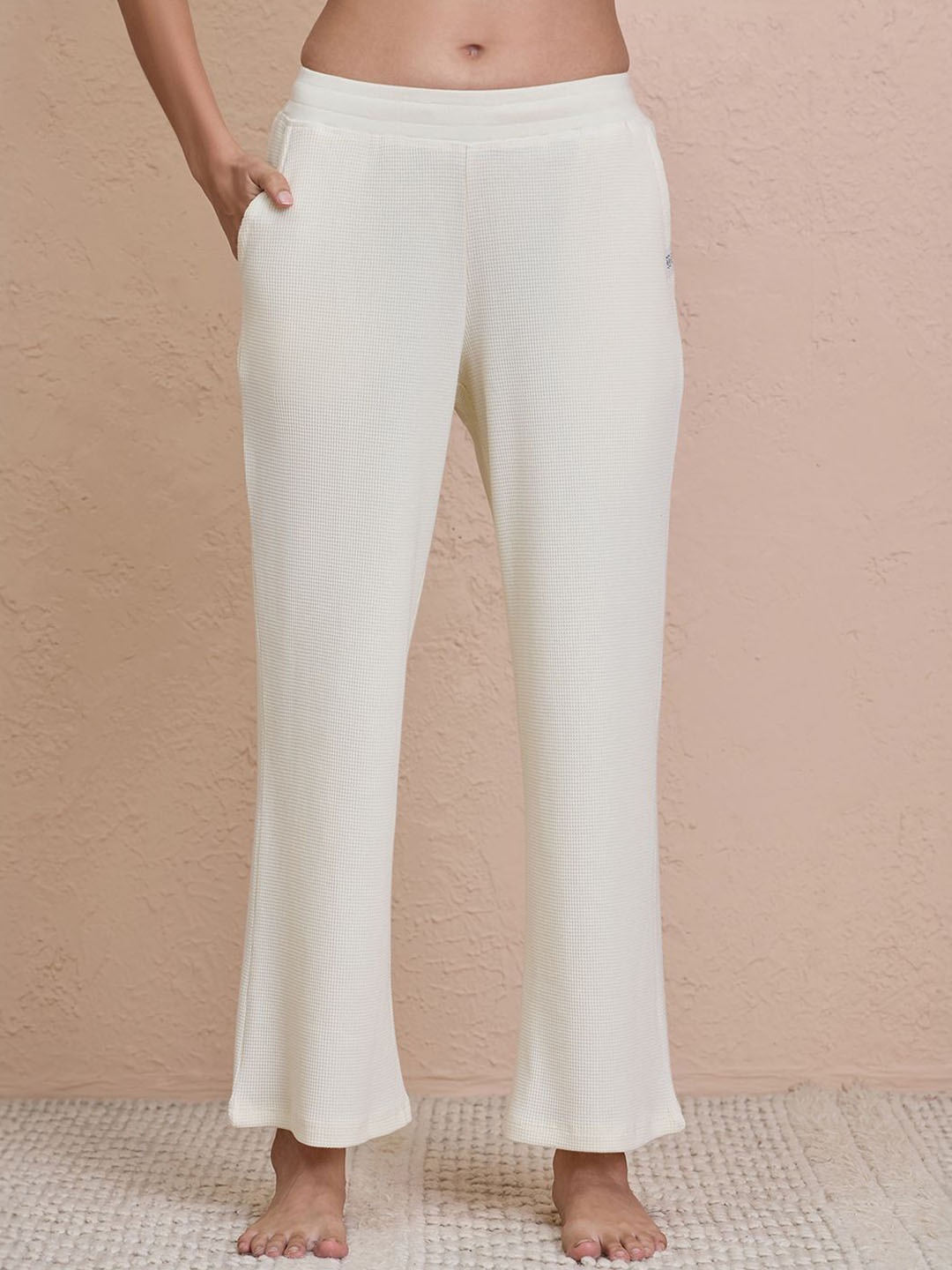 

Nykd Flared Mid-Rise Lounge Pants, Off white