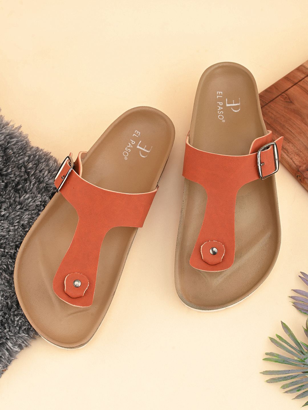 

El Paso Women One Toe T-Strap Flats, Orange