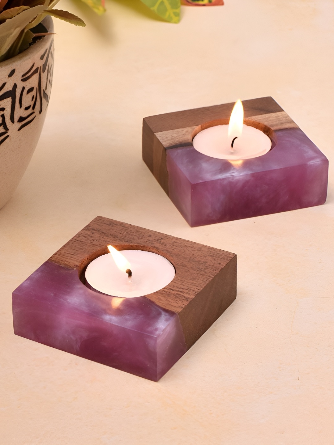 

Indianshelf Pink & Brown 2 Pieces Wood & Resin Candle Holder