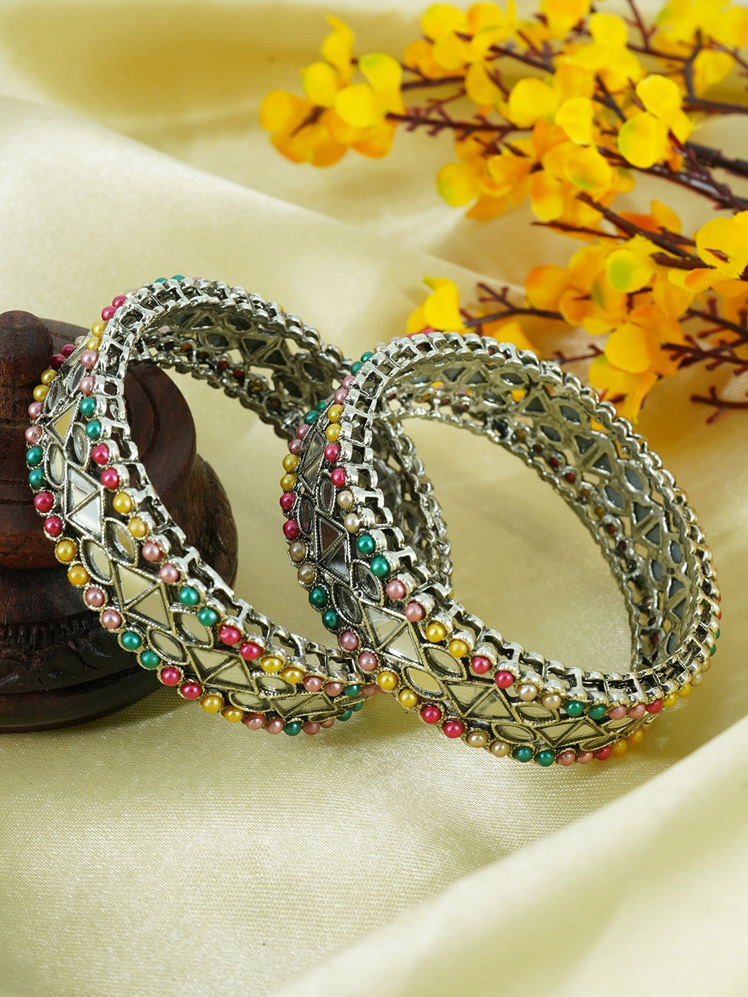 

GRIIHAM Set Of 2 Silver Plated Beaded Bangles