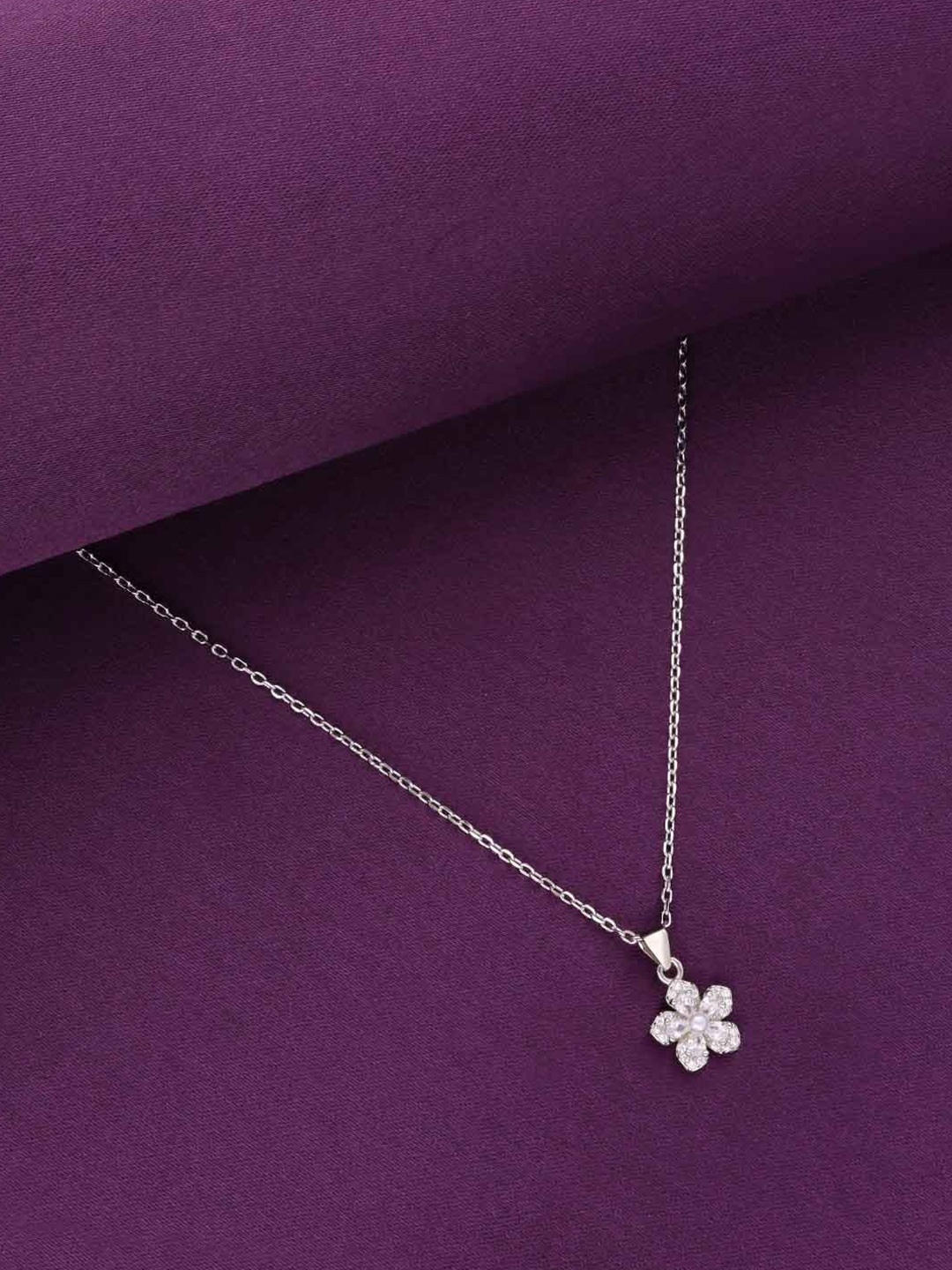 

KAI JEWEL 92.5 Sterling Silver Rhodium-Plated Floral Pendant with Chain