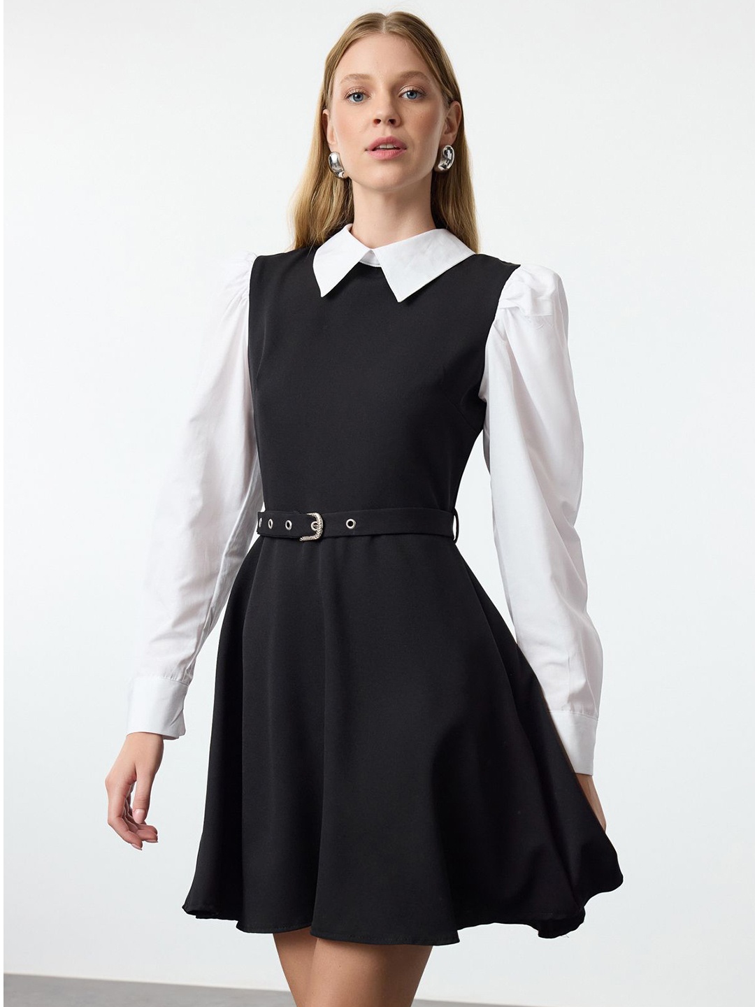 

Trendyol Peter Pan Collar Fit & Flare Dress, Na