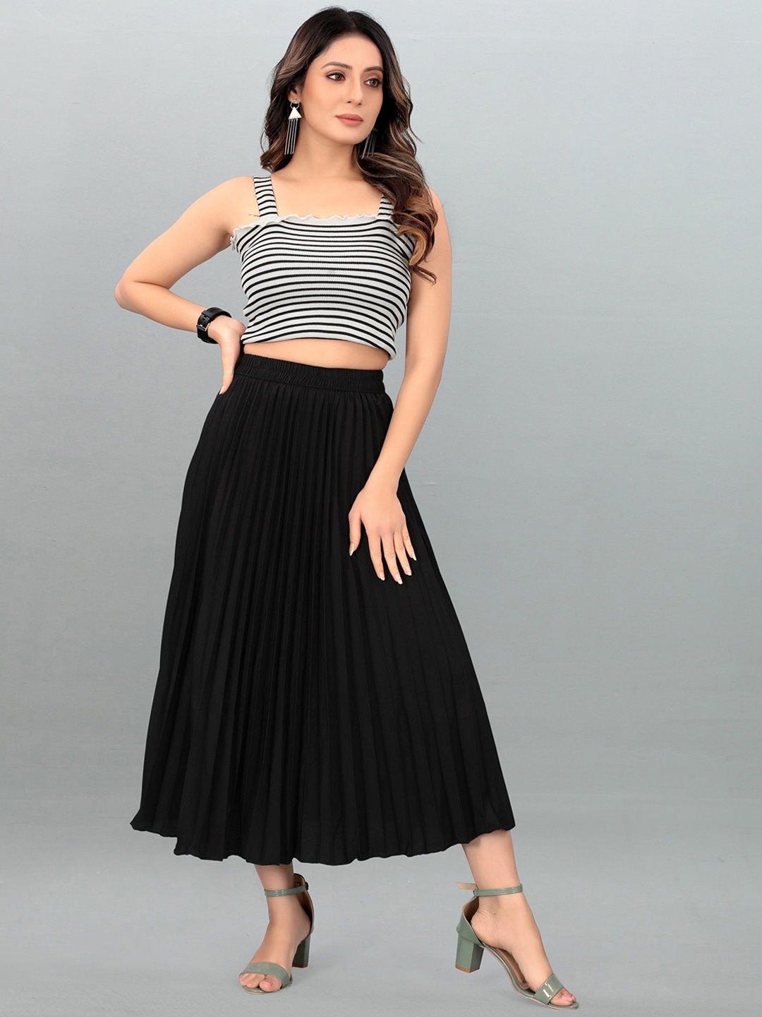 

Vastani Enterprise Flared Pleated Midi Skirt, Black