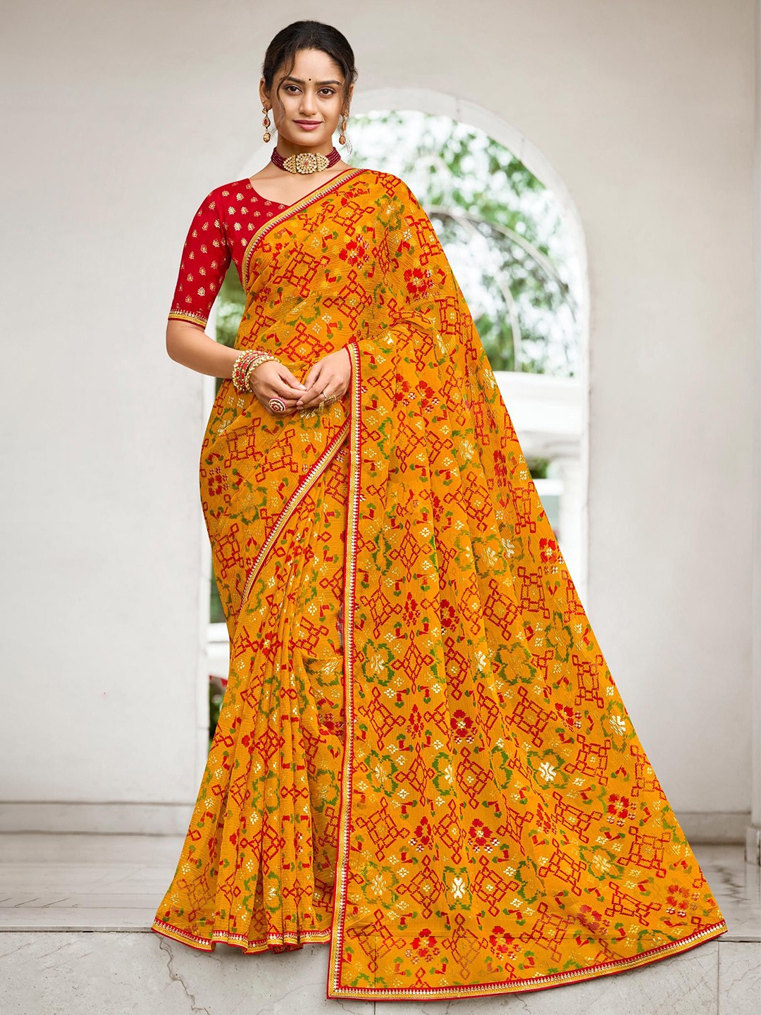 

Laxmipati Ethnic Motifs Sequinned Silk Blend Saree, Yellow