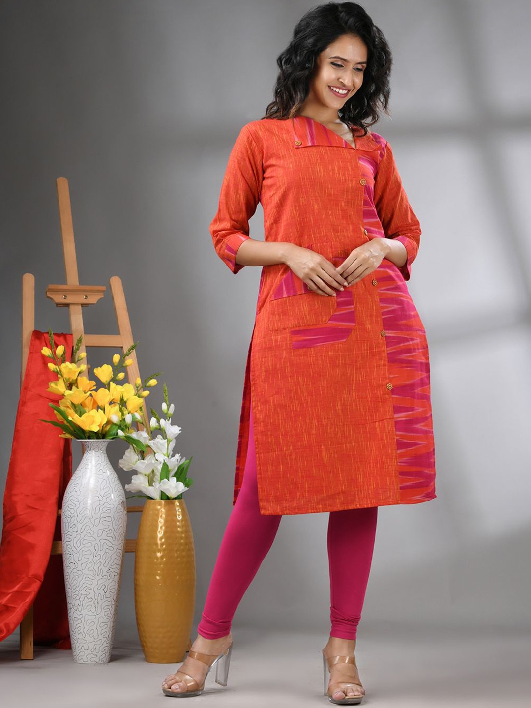

Charukriti Women Floral Printed Kurta, Orange