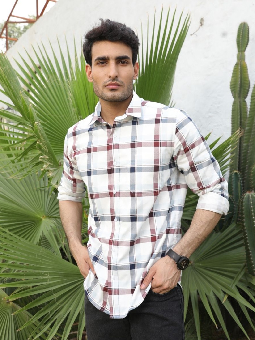 

PERCH Men India Slim Spread Collar Tartan Checked Cotton Casual Shirt, Red