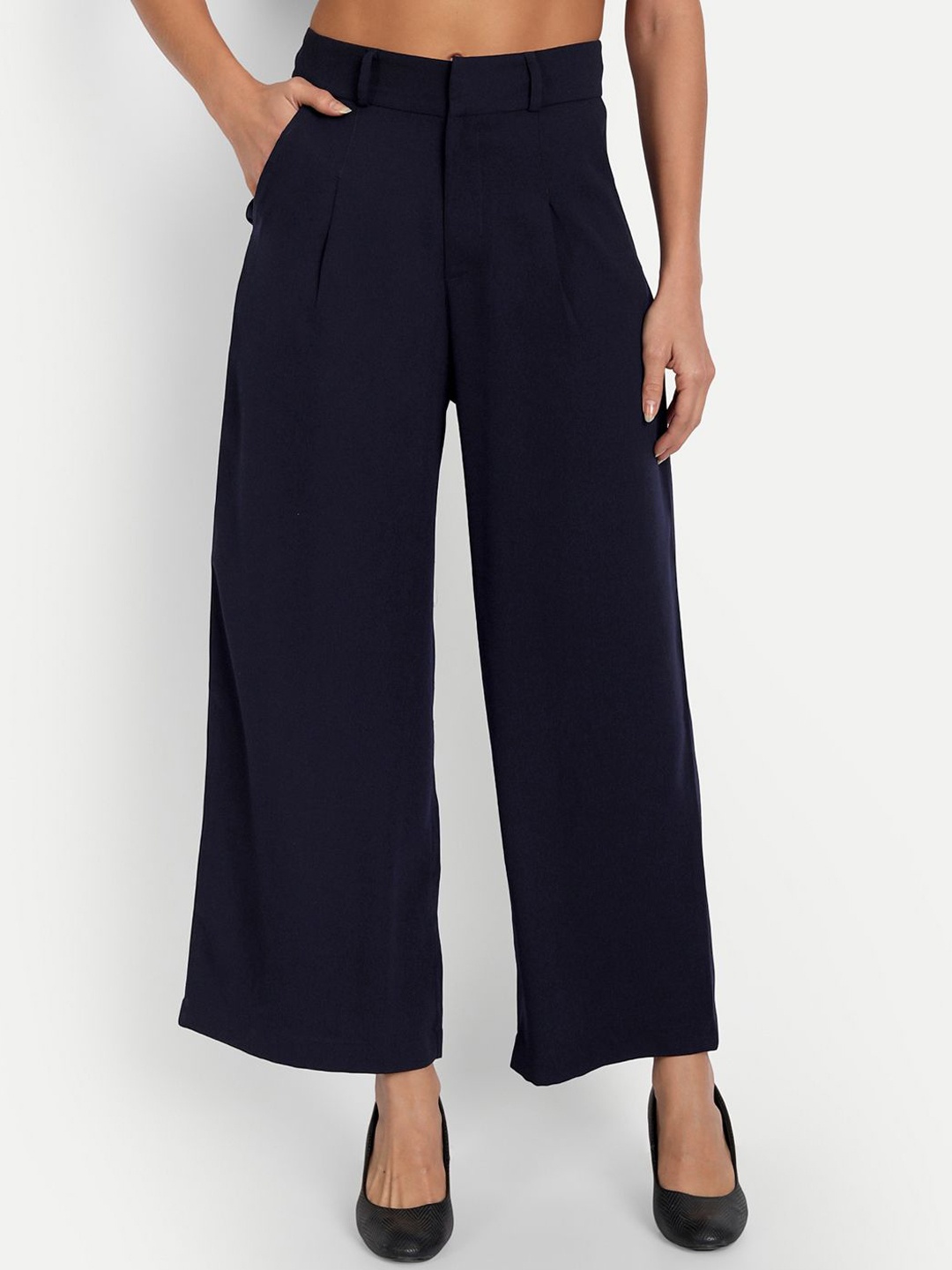 

ESSQUE Women Comfort Flared Easy Wash Pleated Trousers, Navy blue