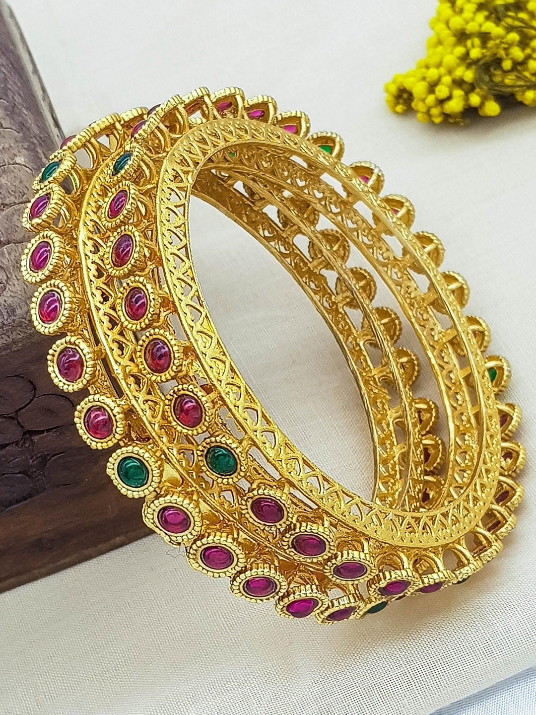 

GRIIHAM Set Of 2 Gold-Plated Stone-Studded Bangle