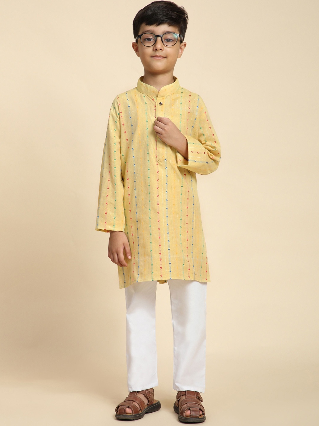 

Pro-Ethic STYLE DEVELOPER Boys Printed Pure Cotton Straight Kurta with Pyjamas, Yellow