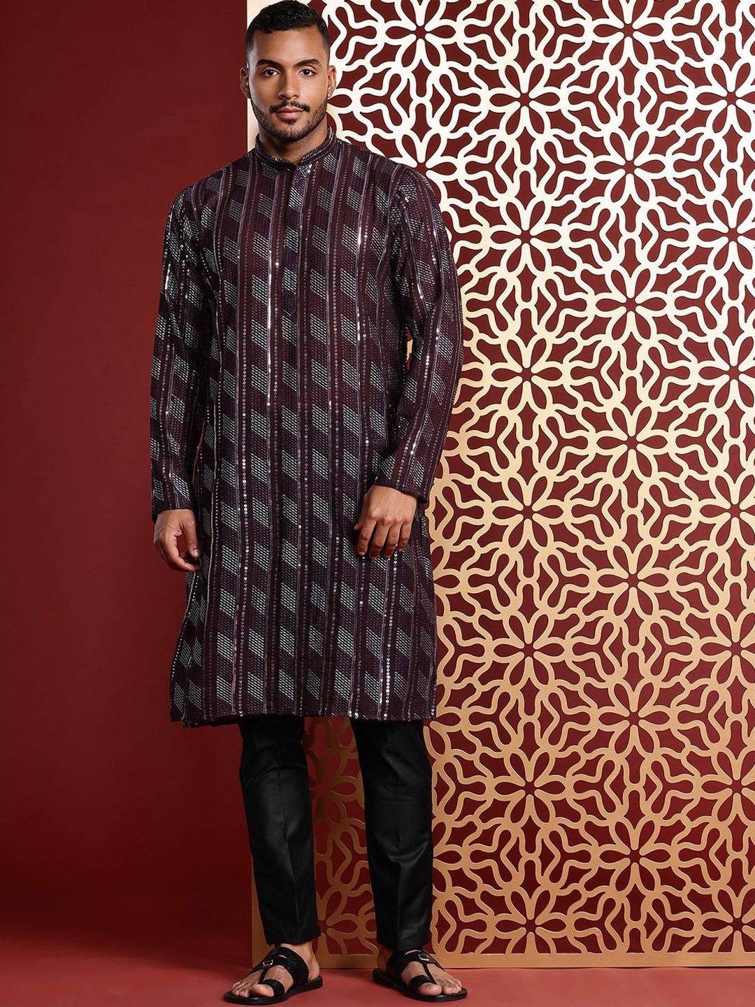 

MANQ Geometric Embroidered Mandarin Collar Sequinned Georgette Straight Kurta, Burgundy