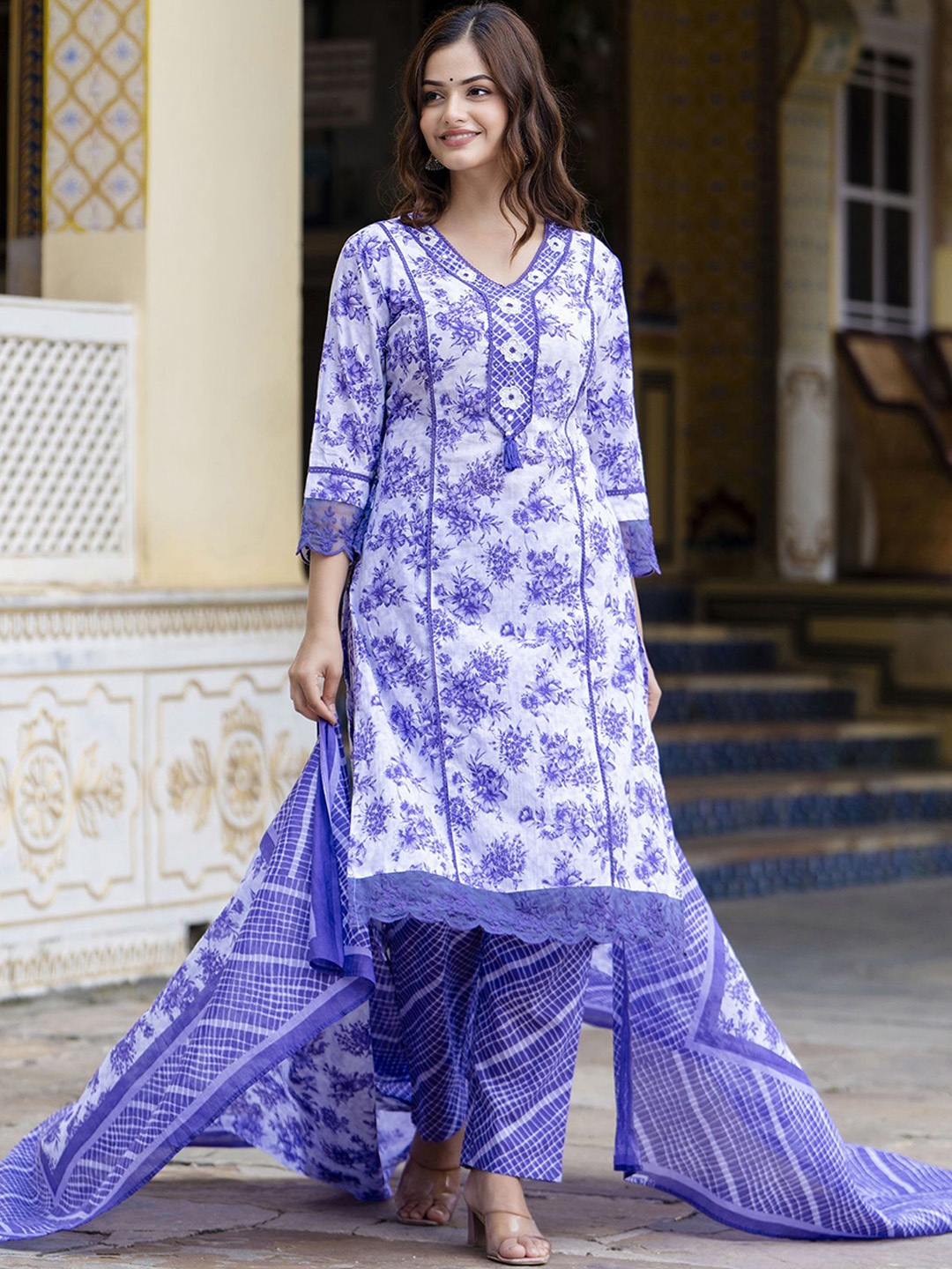 

Anouk Women Floral Printed Regular Thread Work Pure Cotton Kurta with Pyjamas & With Dupatta, Purple