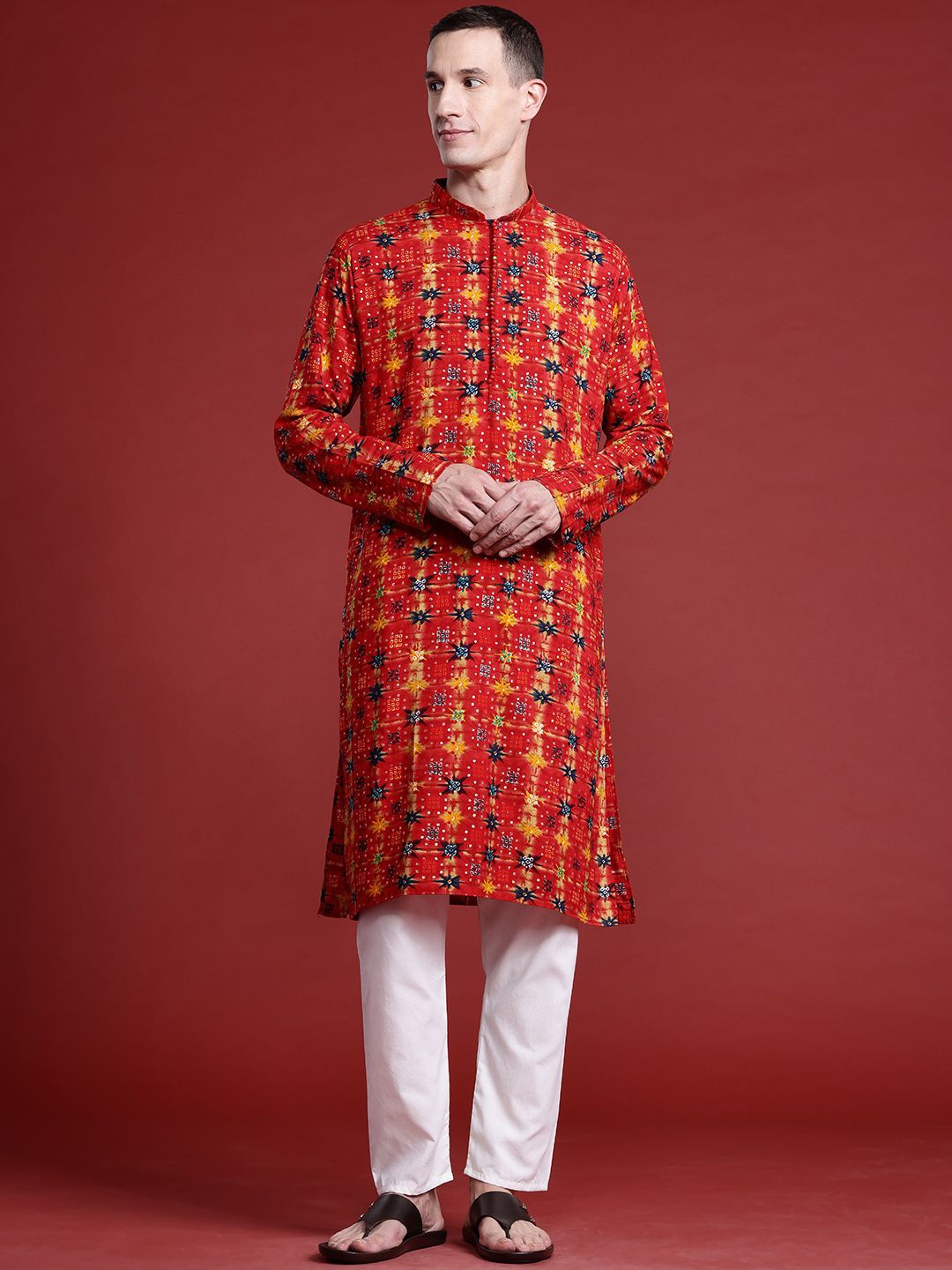 

MANQ Bandhani Printed Mandarin Collar Pure Cotton Straight Kurta, Maroon