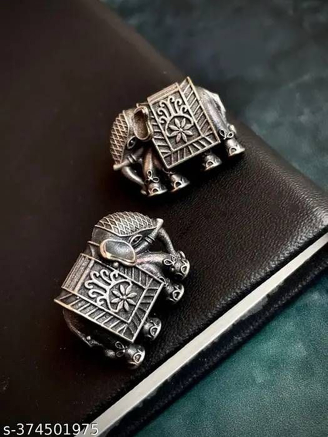 

The Pari Silver-Plated Contemporary Oxidised Studs