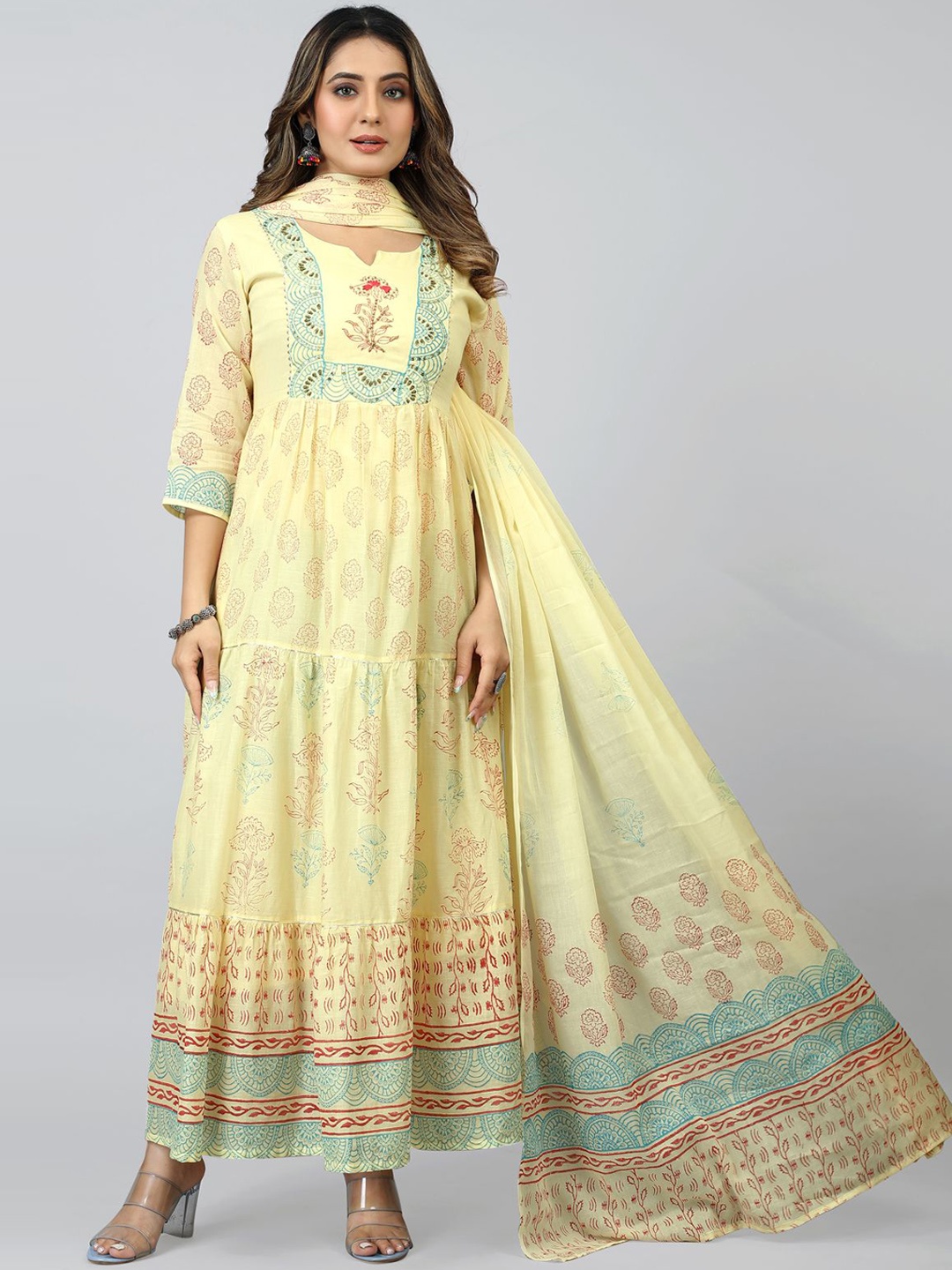 

SARRAS Women Printed Fit & Flare Maxi Ethnic Dress with Dupatta, Yellow