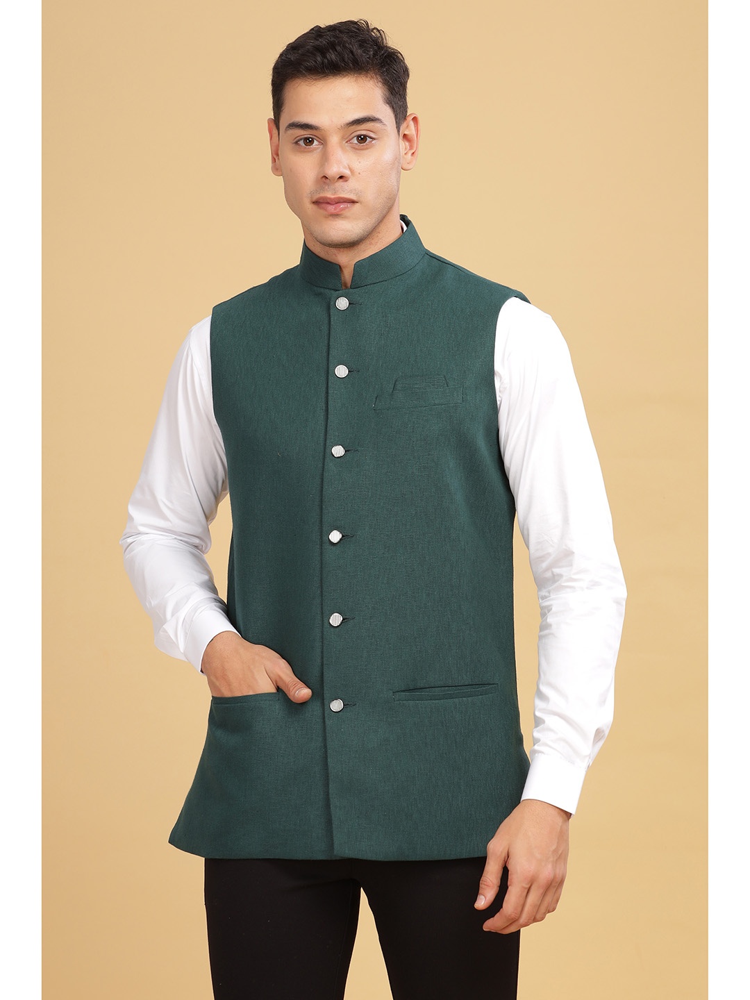 

Anouk Men Cotton Woven Nehru Jackets, Green