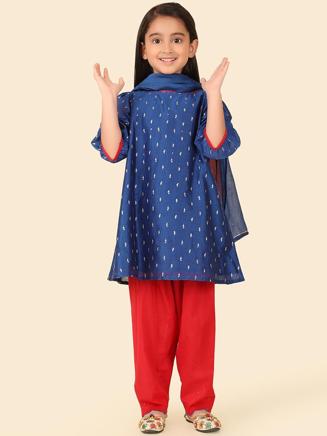 

Fabindia Girls Ethnic Motifs Printed Cotton Silk A-Line Kurta with Salwar & Dupatta, Navy blue