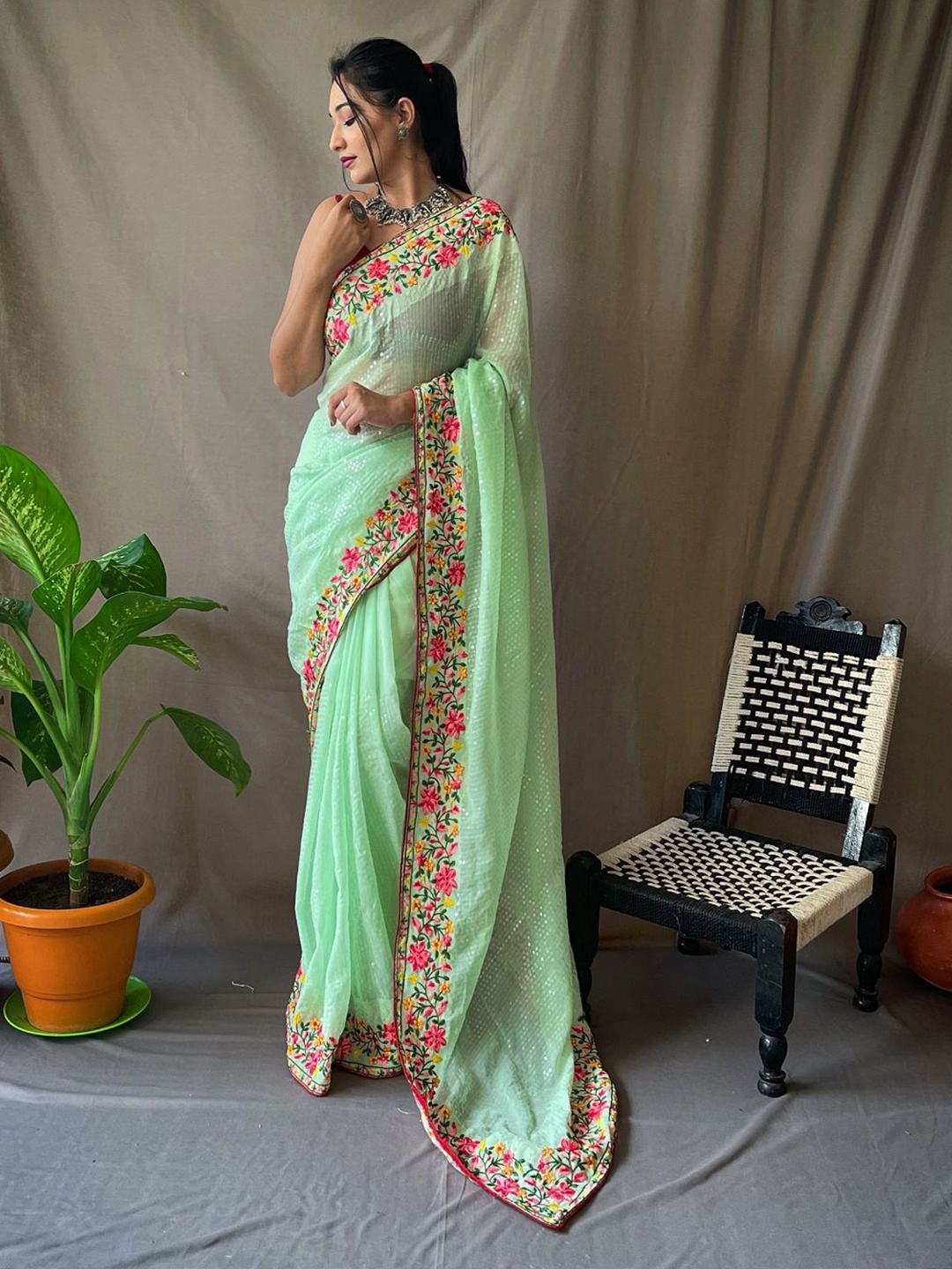 

Mameraa Floral Embroidered Sequinned Saree, Lime green