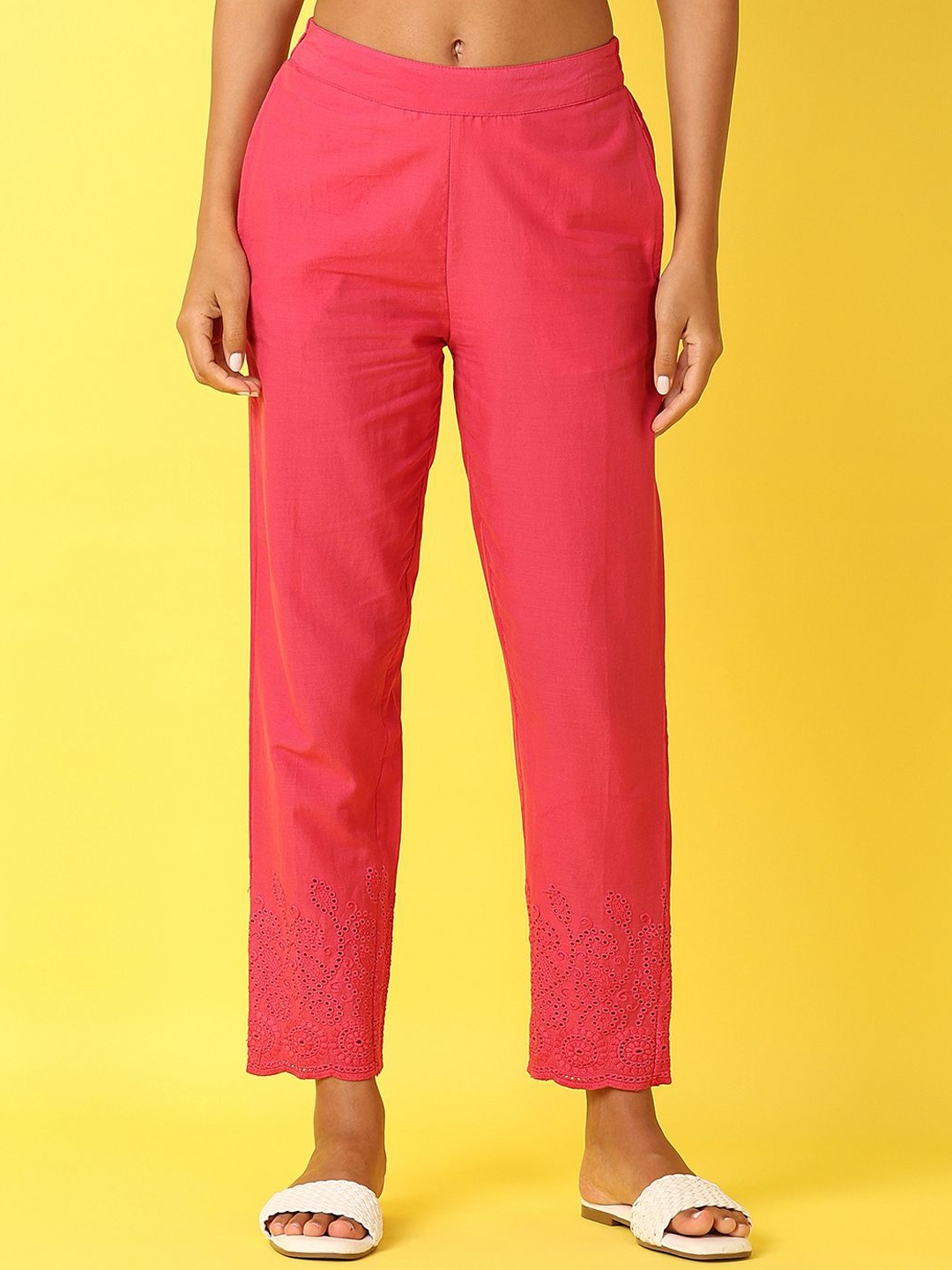 

UNLIMITED Women Solid Cotton Mid-Rise Regular Fit Trousers, Pink