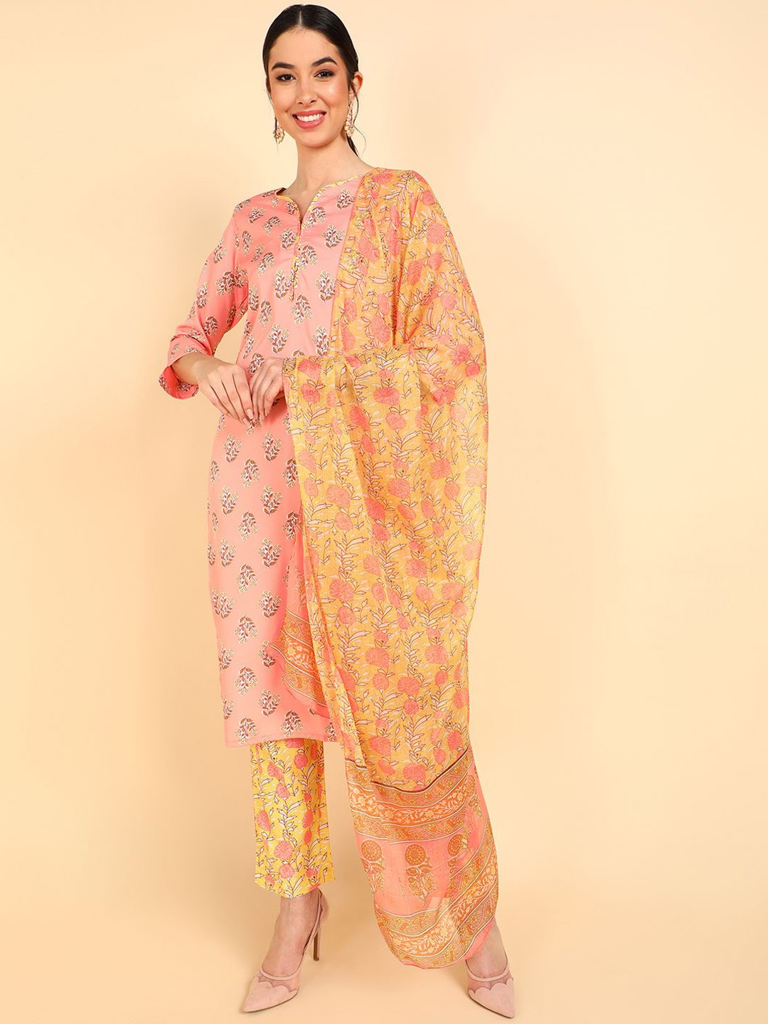 

AHIKA Floral Printed Regular Straight Kurta with Trousers & Dupatta, Peach