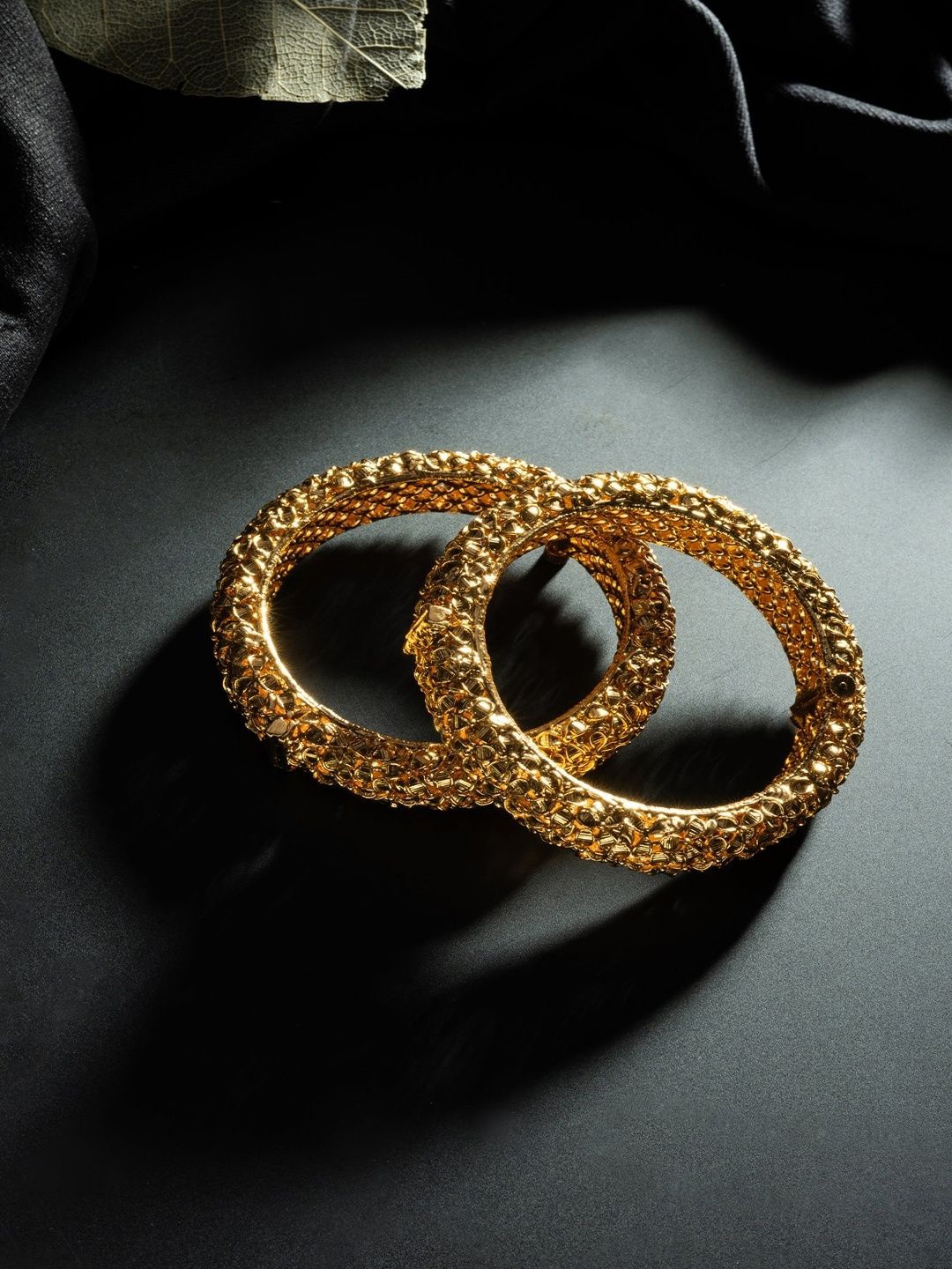 

Niscka Set Of 2 Gold Plated Textured Bangles