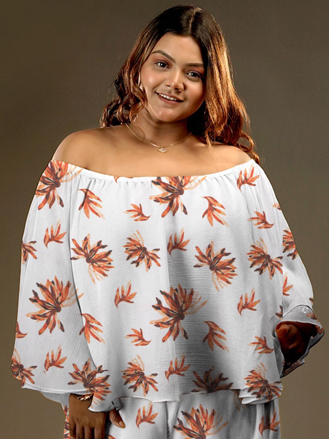 

Zink Curve Floral Print Off-Shoulder Flared Sleeve Longline Top, Off white