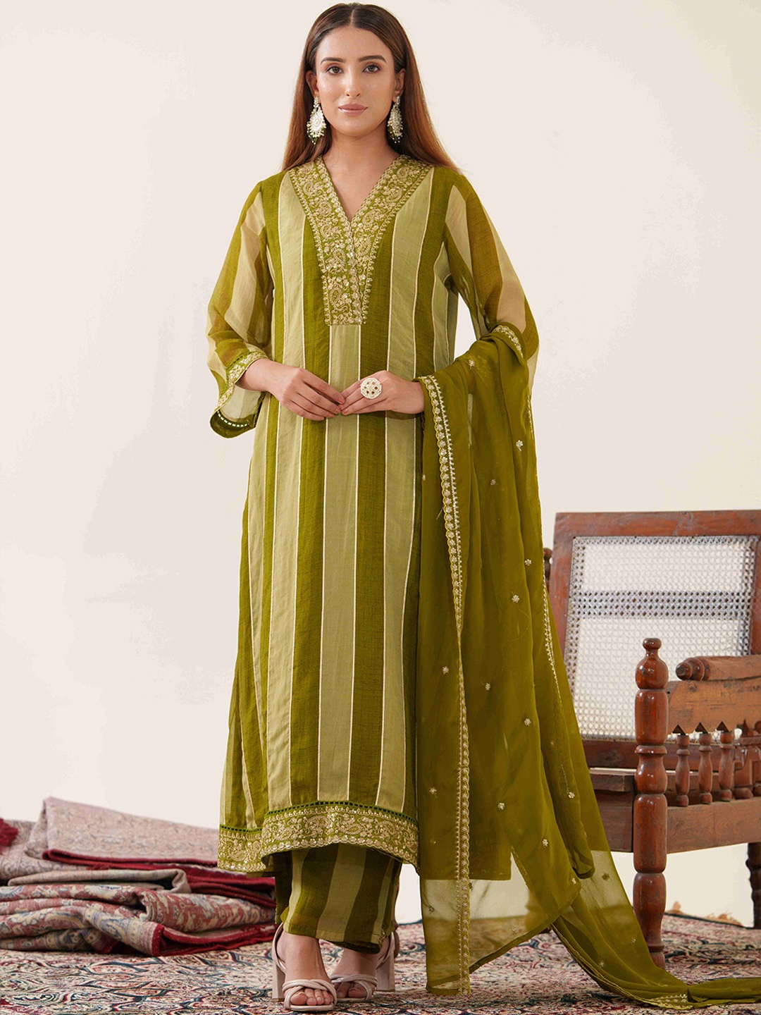 

House of Pataudi Striped V-Neck Thread Work Organza Straight Kurta With Trousers & Dupatta, Green