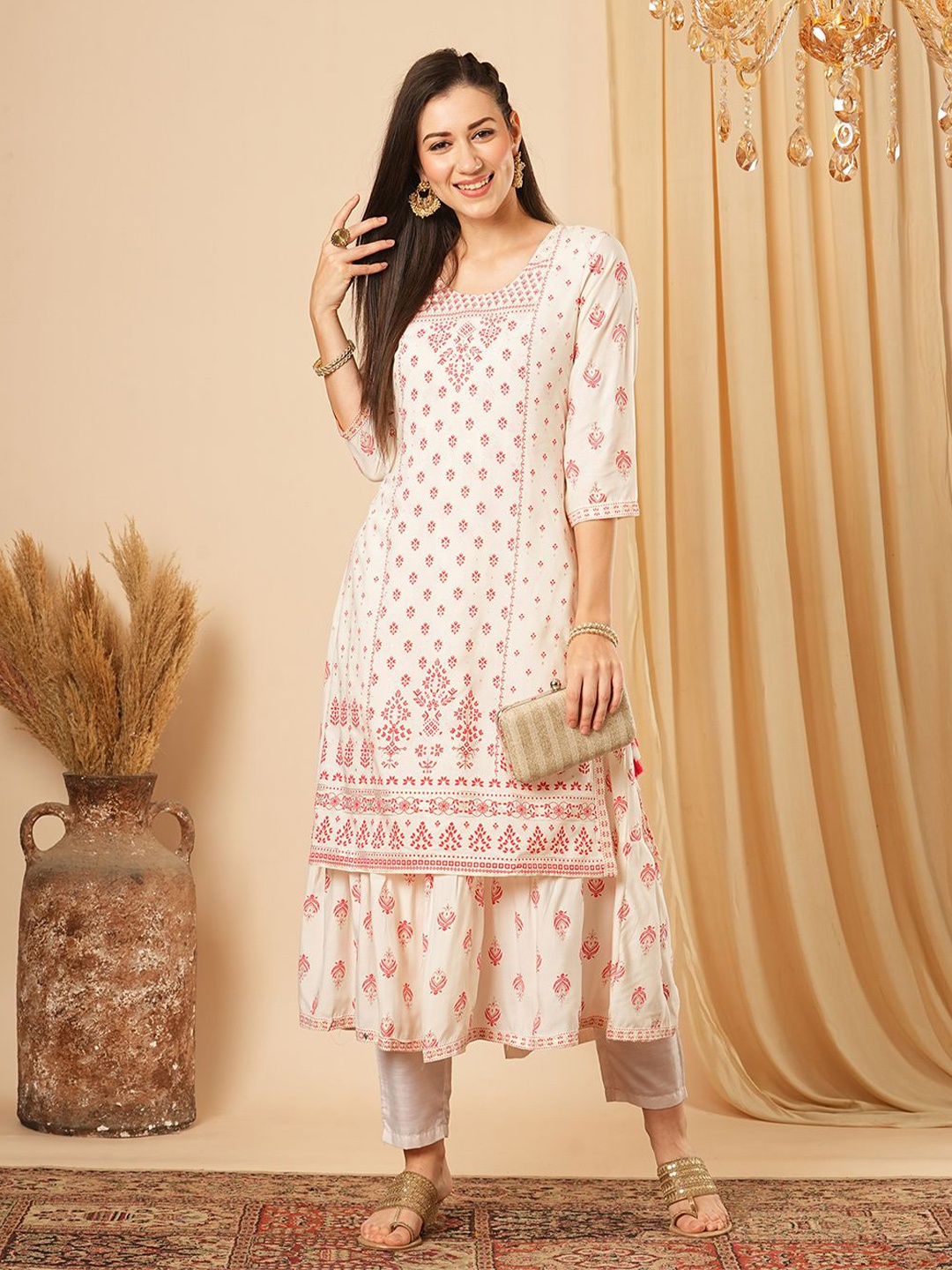 

Globus Women Ethnic Motifs Printed Indie Prints Kurta, Off white