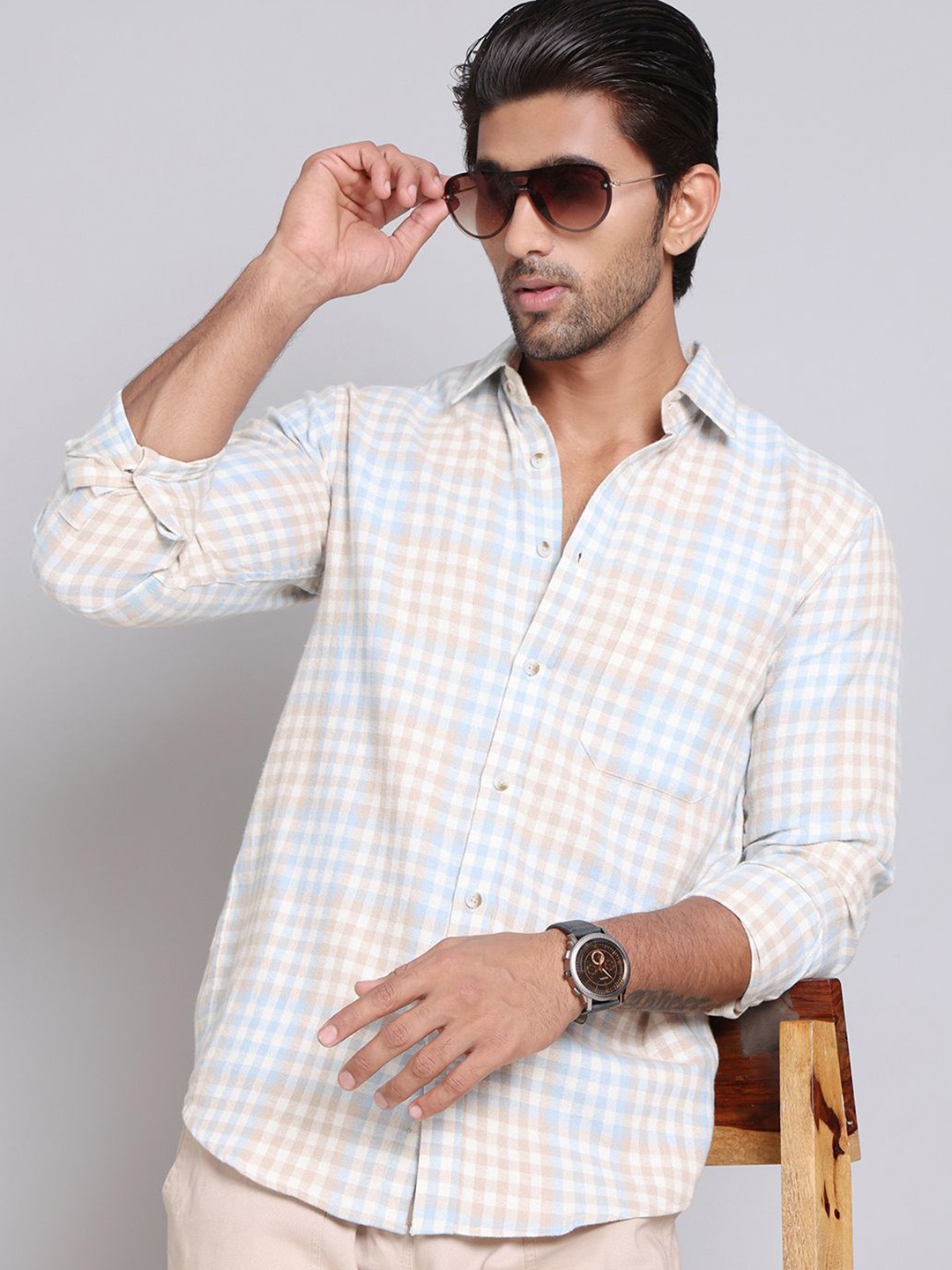 

Indian Needle Men Classic Spread Collar Gingham Checked Cotton Casual Shirt, White