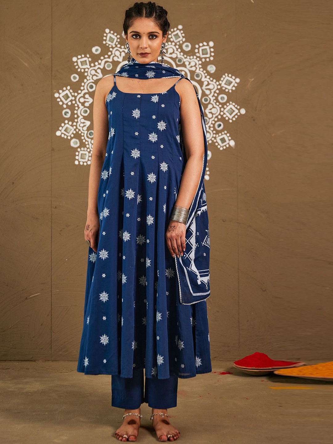 

PINK CACTII Women Floral Printed Regular Pure Cotton Kurta with Pyjamas & With Dupatta, Blue
