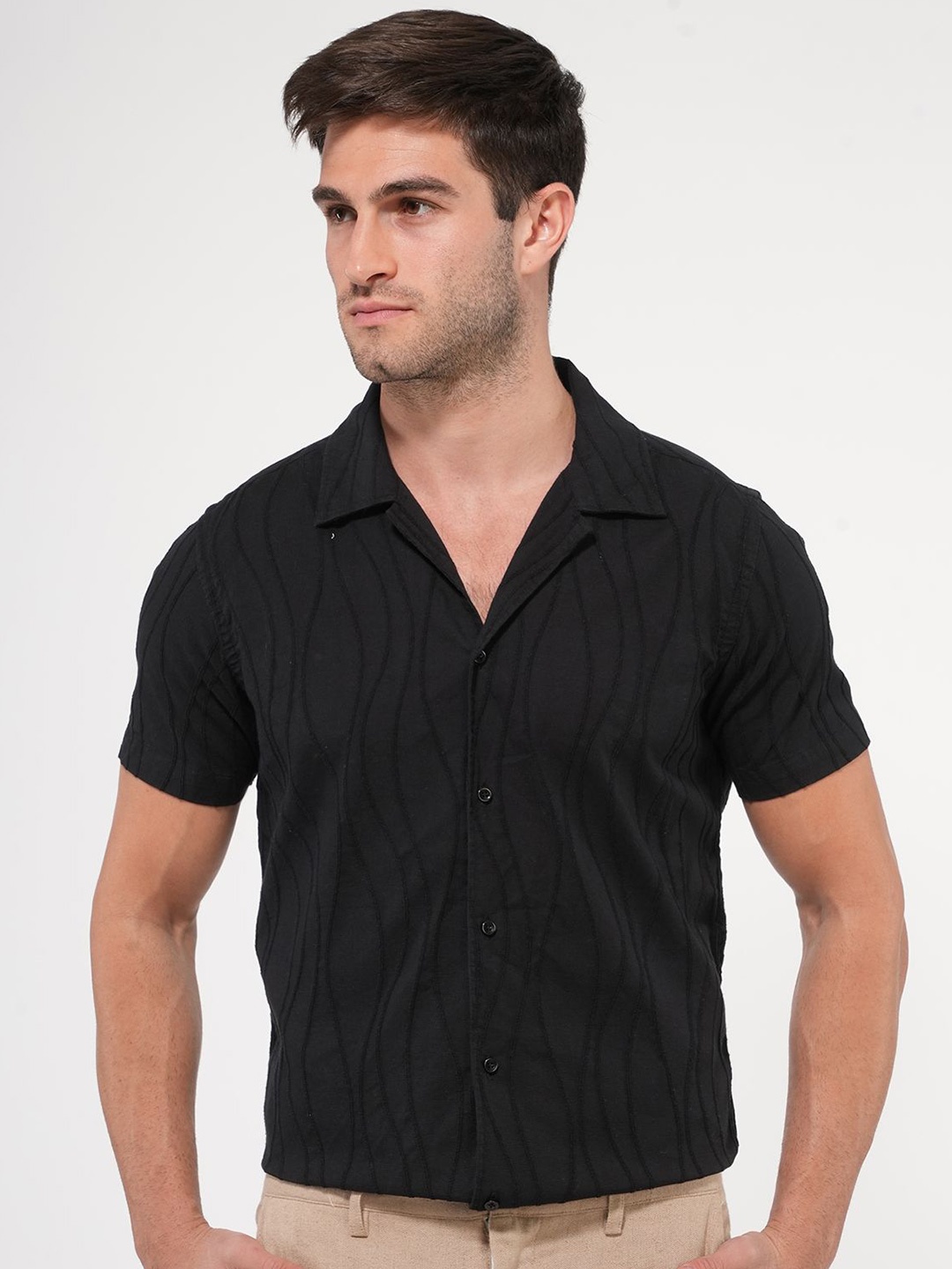 

POE Men Smart Slim Fit Opaque Checked Casual Shirt, Black